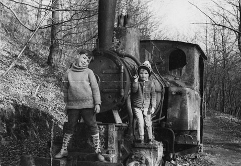 Alte Lok der Kleinbahn von Atterode nach Steinbach nahe der Drehscheibe; Foto von Frank Heller