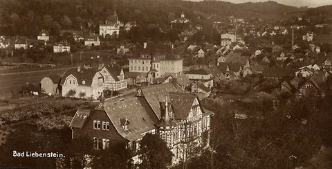 Ehemaliges Pädagogium von 1900 im Vordergrund darüber das neue Pädagogium von 1920 aufgenommen um 1930 - Archiv W. Malek