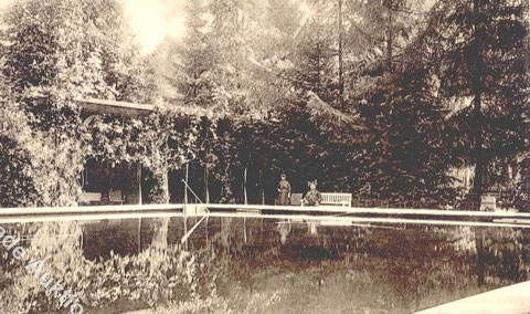 Schwimmbad des Sanatoriums 1908 - Repro W.Malek