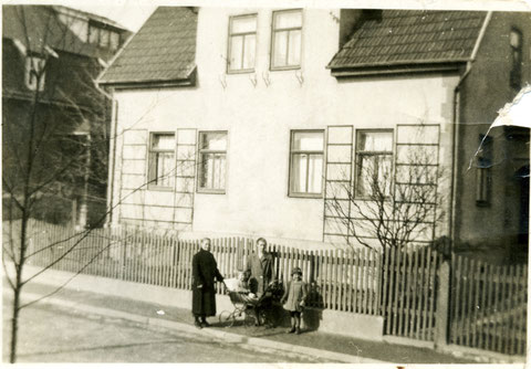 Vor Haus Wengenroth in der Rohstr. - Sammlung Horst Schneider