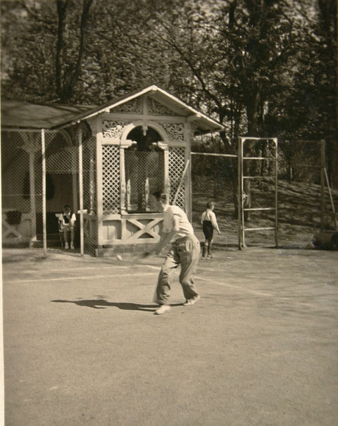 Tennisplatz Bernhard 1937