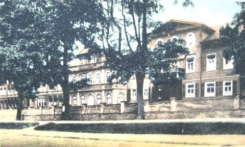 Sanatorium von der Promenade oder Hauptstrasse - Repro W.Malek