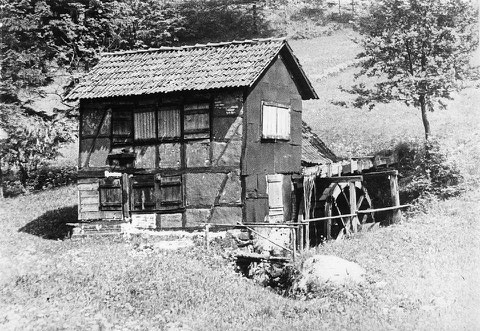 Schleifkotte von Gustav Eichel im Sommer - Sammlung Udo Stoll