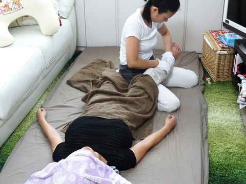 脚の捻じれをとってむくみ解消!