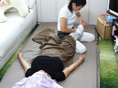脚の捻じれをとってむくみ解消!