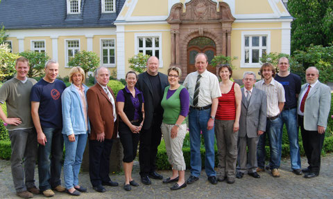 v.l.n.r.: Sascha Minning, Martin Papst, Ellen Minning, Norbert Bock, Heike Minning, Peter Gras, Anja Treis, Bernd Minning, Nicole Huhn, Rigo Kahl, Andreas Nick, Thorsten Wuth, Günther Graß