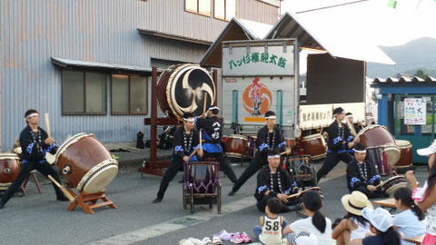 鯖江市あすなろ町納涼祭にて。子供たちも真剣に見てくれました!!