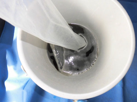 エアコンクリーニング後の汚水です。