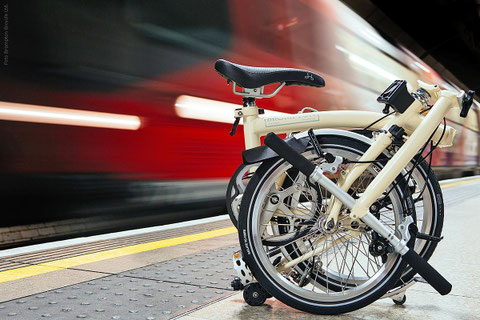 Velo Nürnberg Faltrad Brompton Pendeln Nahverkehr