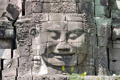 カンボジア日本語ガイドチーム