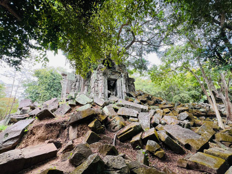カンボジア日本語ガイドチーム