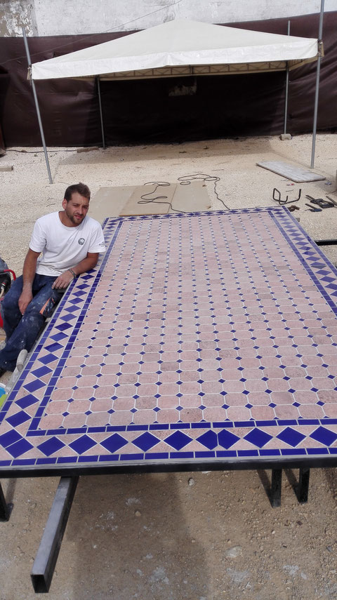   Tapa de mesa de 3,50 x 180.  Puede realizarse en cualquier material y tamaño.