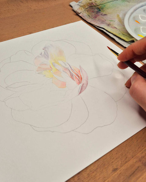 Aquarell, Tulpe mit Aquarellfarben, Kadmiumgelb, Zitronengelb, Blumen malen, Blumen mit Aquarellfarben malen, wie man Blumen mit Aquarellfarben malt, Videoanleitung, Aquarell Anleitung, botanisches Aquarell, Blumenillustration, Musterdesign, Textildesign