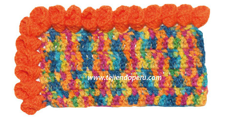 Borde o puntilla con flores de campanilla tejido a crochet