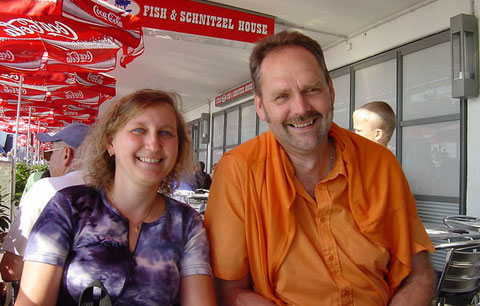Deutschlands südlichste Bauchrednerin trifft Deutschlands nördlichsten Bauchredner Thomas Martinsen (†), Hamburg 2006