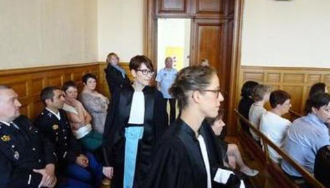 Y A T'IL UN PROCUREUR DE LA REPUBLIQUE à SAINT-QUENTIN (02) JE SUIS PATRICK VICTIME DE VIOLENCES PAR LES MAFIAS EN BANDES ORGANISEES AU COEUR MÊME DE LA JUSTICE DE LA REPUBLIQUE www.jenesuispasunchien.fr www.jesuisvictime.fr www.jesuispatrick.fr