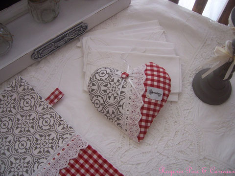 Grand Coussin Déco / Coeur de lavande " Campagne Chic et Carreaux de Faïence " - Cl1005171 -