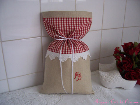 Sac /Pochon Campgne Chic de lin et de Broderies -17euros (frais de port compris)- réf: Sac 0429141