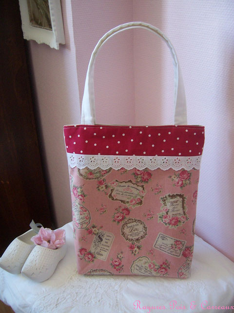 Grand Sac/Cabas Shabby Chic " Reine des Roses- -26euros (frais de port compris)- réf: Sac 0723161-