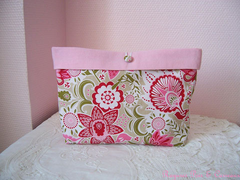 Trousse ou Vide-Poche Printemps Fleuri 16euros (frais de port compris) - réf: TrsVd 0412131-