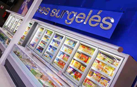 Rayon surgelé d'un supermarché Carrefour.