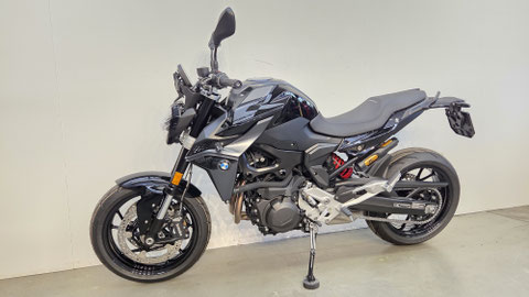 BMW F 900 R Triple Black