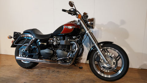 Triumph Speedmaster 900