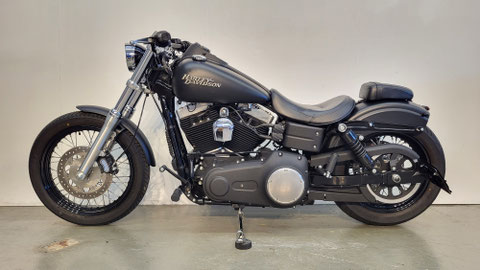 Harley-Davidson FXDBI Street Bob