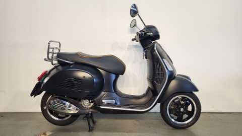 Piaggio Vespa GTS 300