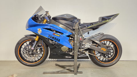 Yamaha YZF-R6 Racing 