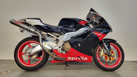 Aprilia RSV 1000 R