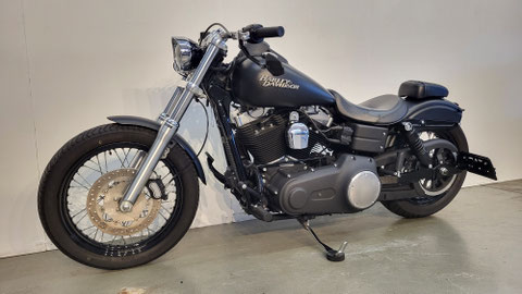 Harley-Davidson FXDBI Street Bob