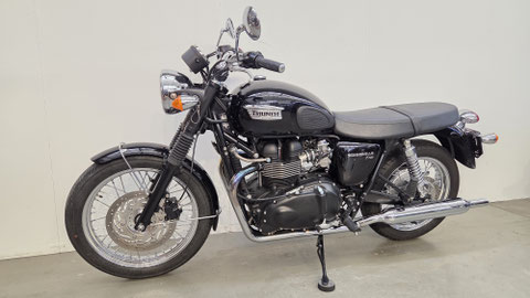 Triumph Bonneville 900 i T100