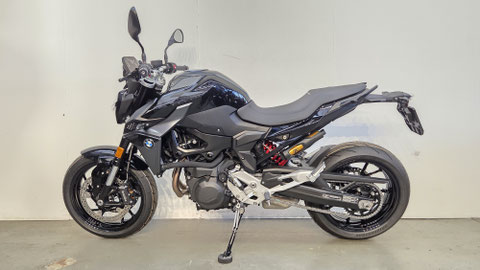 BMW F 900 R Triple Black