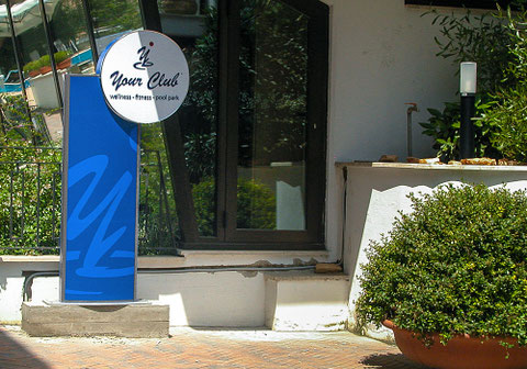 Your Club - Segnaletica