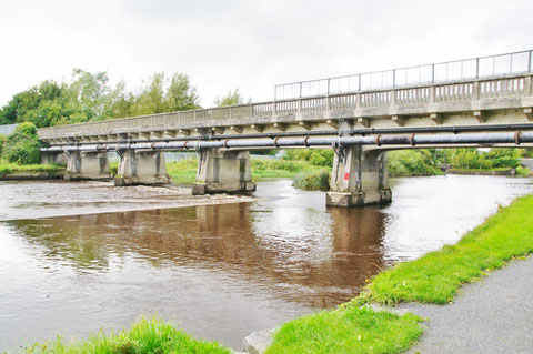 アイルランド 川 橋 鉄道橋