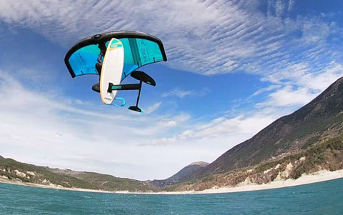 wingfoil à Grenoble, lac Monteynard