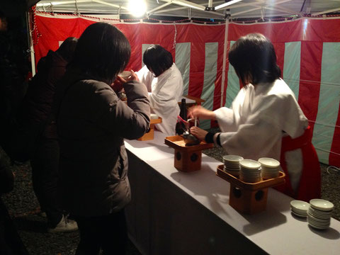お神酒が楽しみ 笑