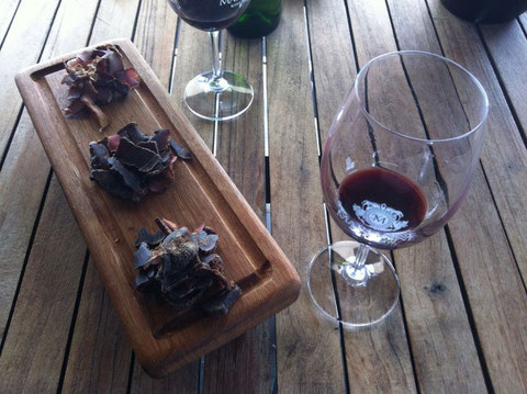Rotwein mit Biltong