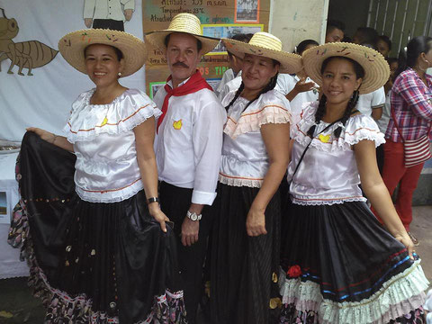 Profesores, Yaneth, Ramon, Luz Leyla  y Edel. 