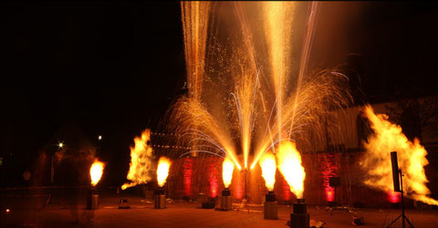 Showfeuerwerk Marktplatz Niefern Pforzheim