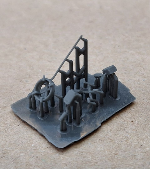Platine mit gedruckten Teilen.