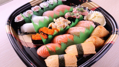 寿司、寿司桶、外食、料理、食べ物の写真フリー素材　Sushi, sushi tub, eating out, cooking, food photo free material