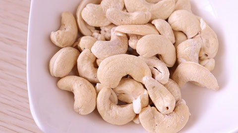 カシューナッツ、ナッツ、ダイエット、お菓子、おやつ、料理、食べ物の写真フリー素材　Cashew nuts, nuts, diet, sweets, snacks, food, food photos Free material