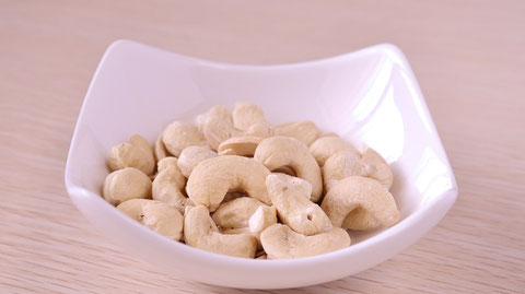 カシューナッツ、ナッツ、ダイエット、お菓子、おやつ、料理、食べ物の写真フリー素材　Cashew nuts, nuts, diet, sweets, snacks, food, food photos Free material