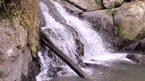 滝、川、自然、山の写真フリー素　Free photos of waterfalls, rivers, nature and mountains