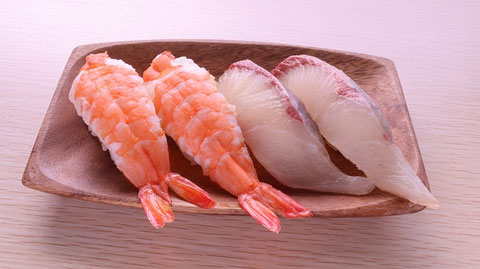 ぶり、エビ、海老、えび、鰤、ブリ、寿司、寿司桶、外食、料理、食べ物の写真フリー素材　Buri,  shrimp, yellowtail, sushi, sushi tub, eating out, cooking, food photos Free material