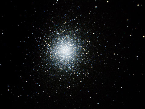 Messier M13 - 30x60s, -6.5 Grad, 2x2 binning, Fullframe - ohne Flats, mit Darks; 03.07.2014