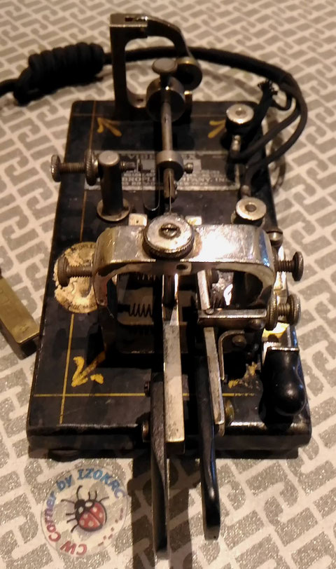 Vibroplex Double Lever, note the fingherpieces consumed for intensive work