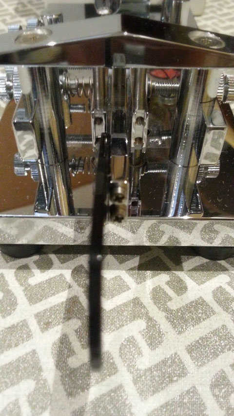 GHD meccanical bug, - Particluar of Main frame in mono lever version